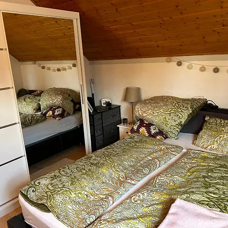 Jogis Paradies Апартаменты *